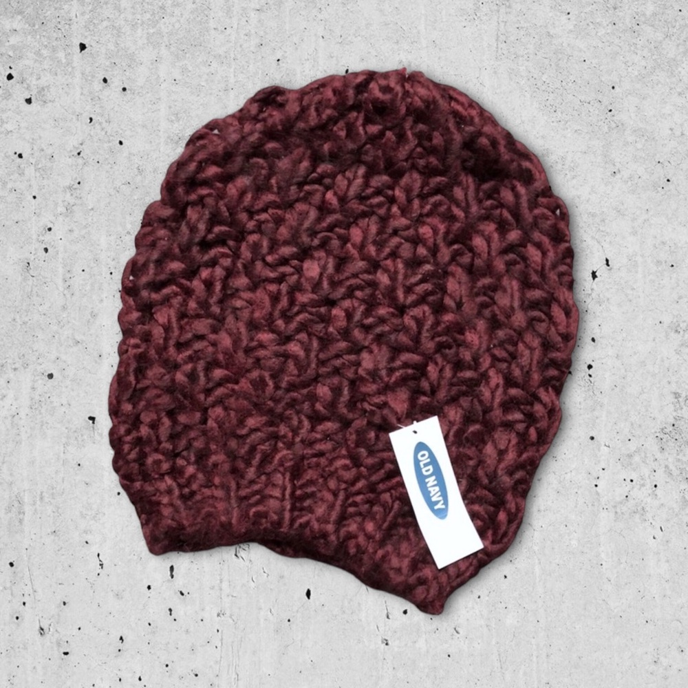 Old Navy • burgundy beanie
